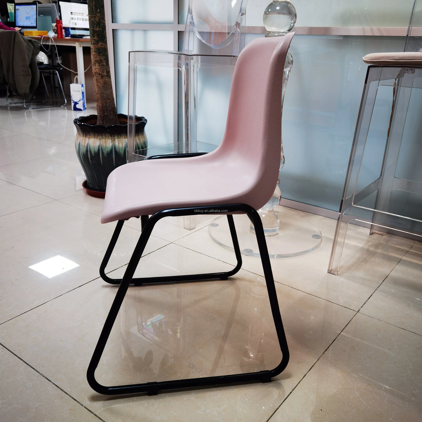 Anti-static Plastic Seat Metal Leg Dining Chair Wholesale High Quality Cheap Custom Stackable Fast Food Restaurant for Sale